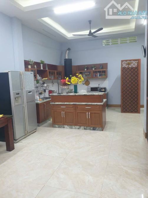 BÁN NHÀ MẶT TIỀN PHẠM VĂN BẠCH – P.13 TÂN BÌNH – 2 LẦU – NỞ HẬU ĐẸP - 1