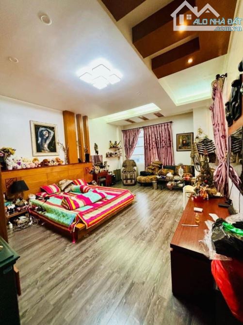 Bán nhà phố Điện Biên Phủ, Ba Đình 65m2, 5 tầng, Mặt tiền 6.8m lô góc Gara ô tô chỉ 23 tỷ - 1