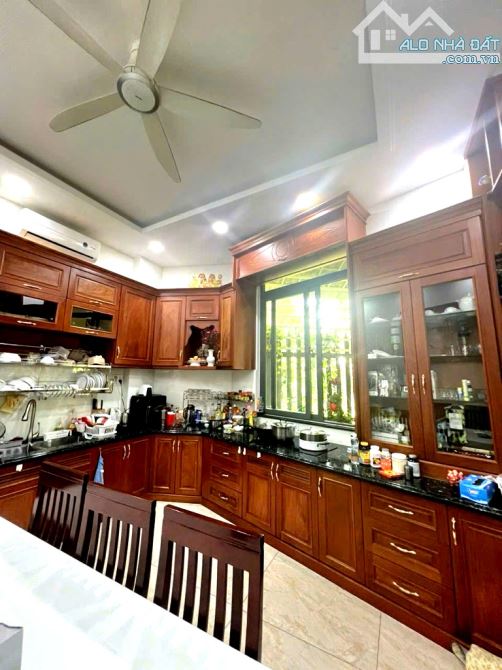 Bán Biệt Thự P15 Gò Vấp, Lê Đức Thọ, Góc 2 mặt, 15x16m, đường 10m, 14.x tỷ - 1
