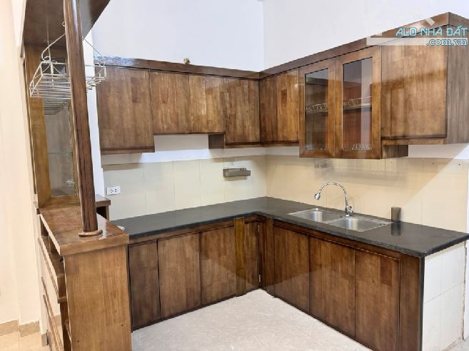 Dân xây độc lập – 40m² x 4 tầng – Nhỉnh 5 tỷ Vị trí cực đẹp ngay trung tâm Phường Phúc Lợi - 1