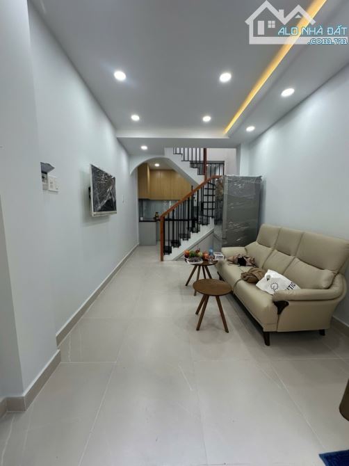 Nhà Trần Bình Trọng, Diện Tích 21m2, 2 Tầng, Giá 3,6 Tỷ, Bình Thạnh - 1