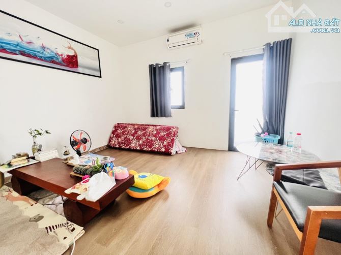 🎯 HOT NHẤT! Bán nhà hẻm đẹp Đường Trương Định 43m² 2PN 🪜 Kết cấu: Trệt, lửng, 1 lầu - 1