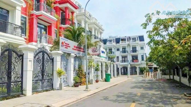 Giá 10,8 tỷ. Bán biệt thự kdc trung tâm phường Quang Vinh, TP Biên Hoà. 9,2x21m 198m. - 1