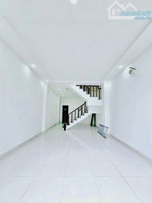 Nhà 4,1X19 Đường Phạm Hữu Lầu Quận 7 Gần Phú Mỹ Hưng - Giá Chỉ 5 Tỷ 290 TL - 1