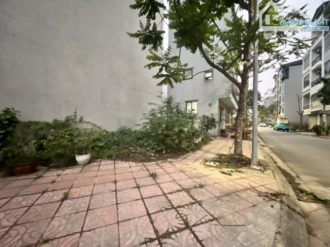Bán đất tái định cư Ngọc Thụy-lô góc 3 thoáng- mặt tiền rộng- vỉa hè- ô tô tránh nhỉnh 13 - 1