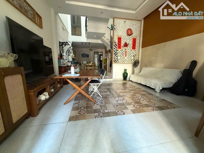 🚨 SIÊU PHẨM TRUNG TÂM SƠN TRÀ - MẶT TIỀN ĐƯỜNG 5M5 – NHÀ 3 TẦNG ĐẸP MÊ LY  – GẦN VINCOM – - 1
