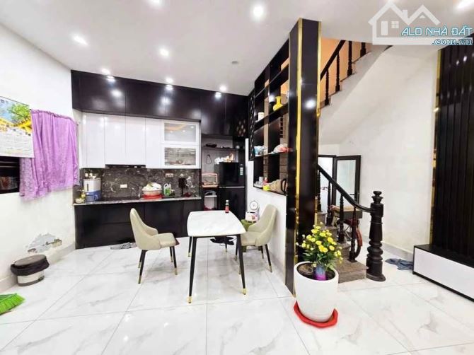 🔥SIÊU PHẨM CẦU GIẤY – NHÀ ĐẸP 2 MẶT THOÁNG – DÂN XÂY TÂM HUYẾT– HỘ K.HẨU TRUNG TÂM - 1