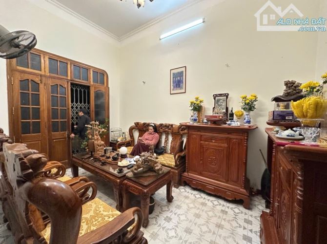 Siêu phẩm Cầu Giấy, ngõ thông kinh doanh 60m*4 tầng mt rộng chỉ 11 tỷ - 1
