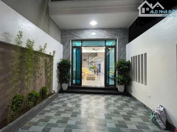 Bán nhà 4 tầng thiết kế hiện đại ngõ phố phường Tân Bình TPHD - 1