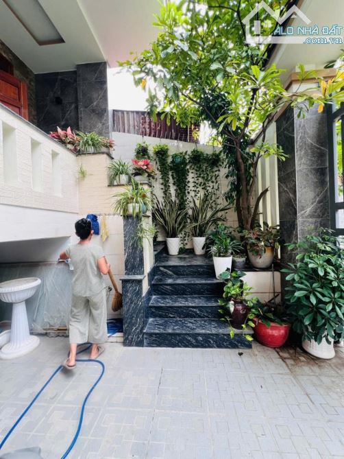 NHÀ ĐẸP Ở NGAY 5 TẦNG THANG MÁY HẺM TO GẦN ĐƯỜNG LINH ĐÔNG 5X20 CHỈ 12,7 TỶ. - 1