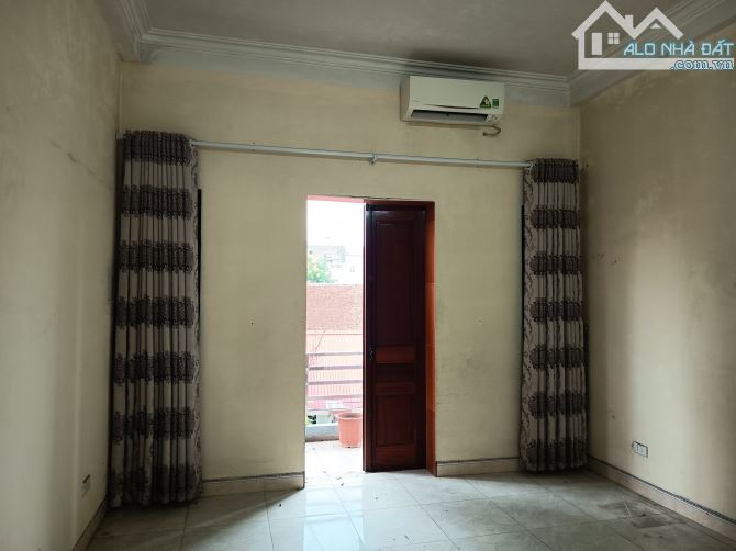 Bán nhà Đức Thượng 50 m2, đường trước nhà ô tô đỗ, kinh doanh được. Nhà dân xây khung bê t - 1