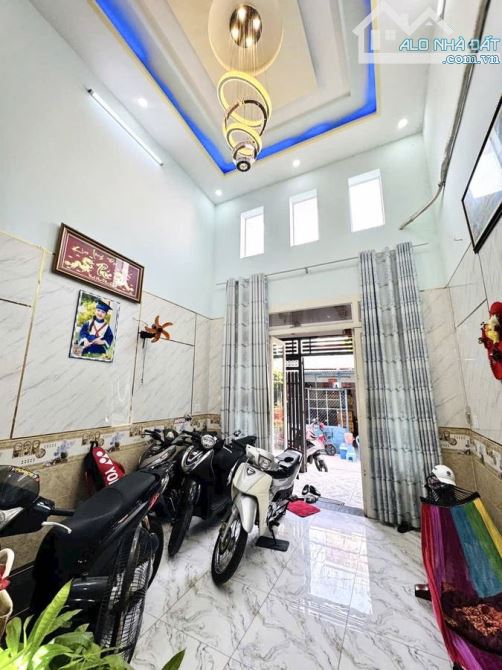 BÁN NHÀ ĐƯỜNG TRƯƠNG PHƯỚC PHAN - BÌNH TÂN - HẺM XE HƠI THÔNG - 50M2 - 4 TẦNG - 5 TỶ HƠN - 1