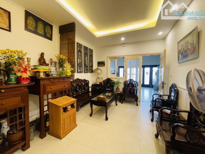 BÁN NHÀ PHỐ TÂY HỒ VIP NHẬT CHIÊU -100 M2-5 T - MT 6 M-89 TỶ VIEW MẶT HỒ - 1