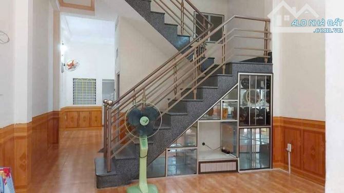 Nhà hẻm đường Mai Xuân Thưởng cách biển 800m. Giá 2 tỷ 550 - 1