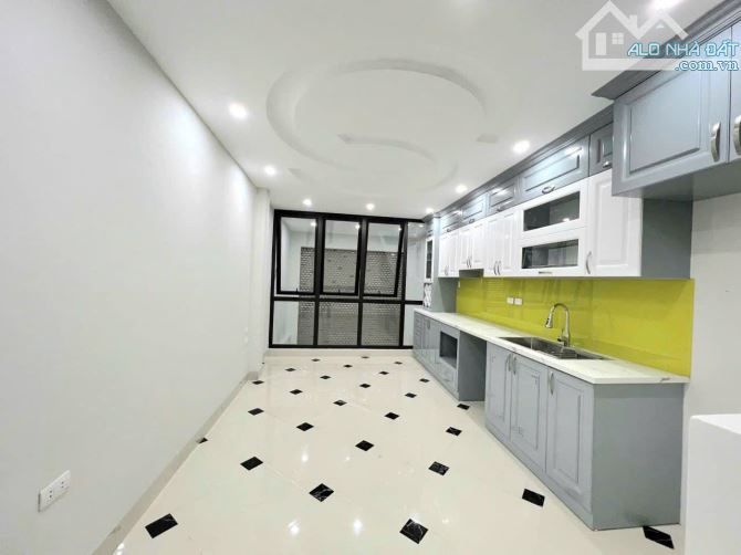 BÁN NHÀ KIM GIANG THANH XUÂN 8.5 TỶ 38M ĐẬP HỘP MỚI ĐẸP 1 CĂN ĐỘC LẬP THANG MÁY 20M Ô TÔ - 1