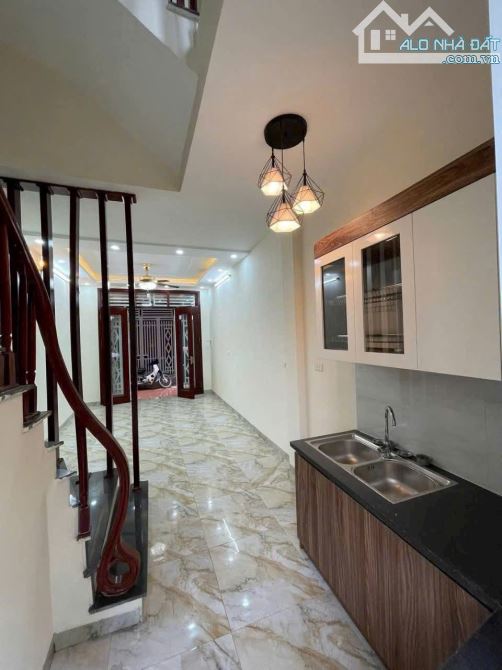Rẻ + rộng + đẹp nhà 3T*41m2, ngay trục QL6 cách bến xe YN 10p đi xe ngõ rộng ô tô đỗ cửa - 1