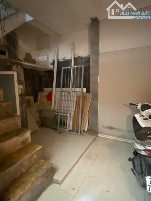 Cho thuê nhà ngõ phố Lê Đại Hành Hai Bà Trưng 40m x 3 tầng, giá 7.3tr/tháng - 1