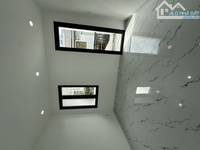 NHÀ GÒ VẤP ĐƯỜNG PHAN HUY ÍCH P12 HẺM XE TẢI THÔNG 4x11M GIÁ 5,1 TỶ 3 TẦNG 3PN GẦN BƯU CỤC - 1