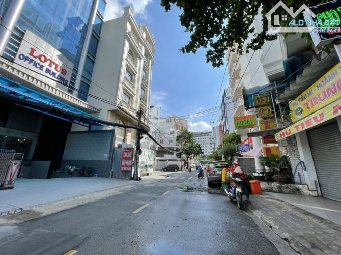 Tòa nhà 2MT ngay Cửu Long, P2, Tân Bình, hầm 8 tầng, HĐT 300 triệu/ tháng, Giá 84,5 tỷ TL - 1