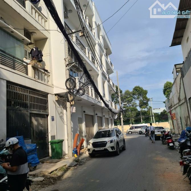 BÁN NHÀ 4 TẦNG HẺM HOÀNG HOA THÁM PHƯỜNG 13 TÂN BÌNH...GIÁ 11.6 TỶ - - 1