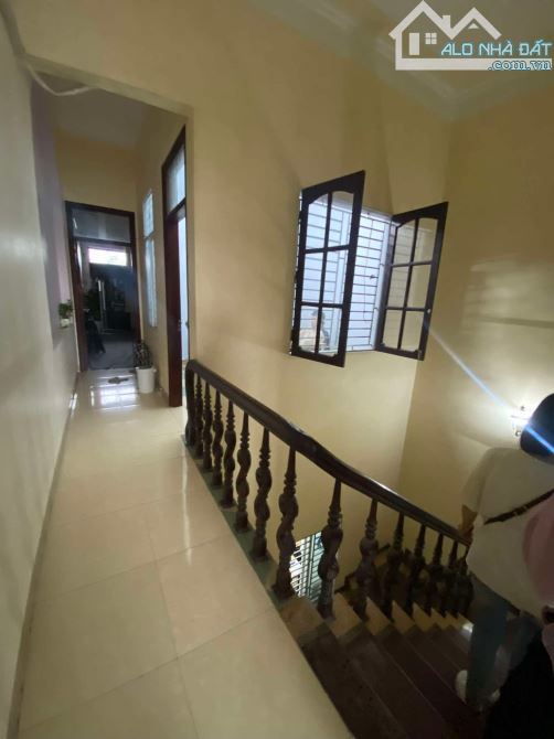 💯💯💯Cần bán nhà 3 tầng, dân xây đẹp Mặt đường Trường Chinh: 🏡Nhà vị trí đẹp - 1