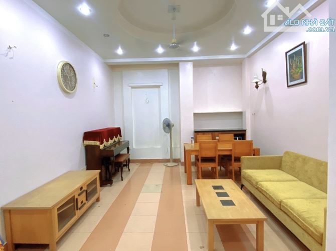 Nguyễn Chí Thanh, Phân lô, Ngõ thông, 10m oto tránh. 63m2x5t, MT 4.5m. Chỉ 14.8 tỷ! - 1
