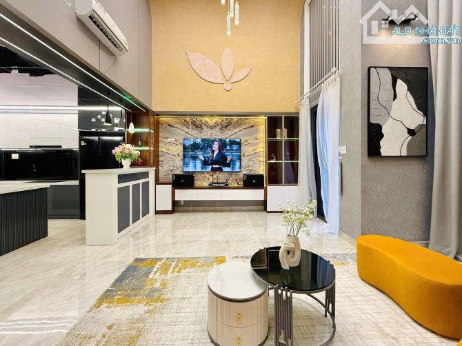 🎯 KHU VIP – TIỆN ĐỦ – Bán nhà Hoàng Văn Thụ – 78m² – 1 trệt, 2 lầu, ST – 4PN - 1