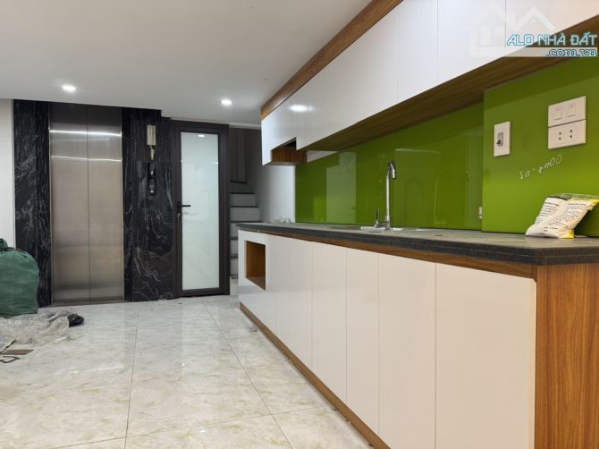 BÁN NHÀ 6 TẦNG THANG MÁY NHỈNH 8 TỶ TRUNG TÂM HÀ ĐÔNG – NGÕ RỘNG – VÀI BƯỚC CHÂN RA PHỐ - 1
