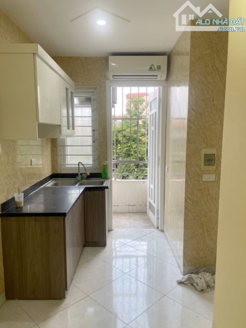 BÁN CĂN HỘ CCMN CỰC THOÁNG MÁT CHÙA LÁNG, ĐỐNG ĐA, VIEW HỒ LỘNG GIÓ  DT 55m, 2pn, 1vs - HƠ - 1