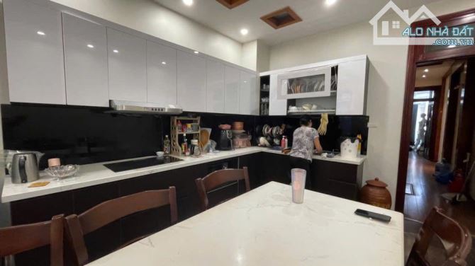 Bán nhà Trần Cung 70m2 nhà đẹp 3 thoáng 6 tầng thang máy 13 tỷ - 1