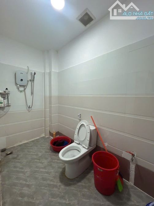 📣📣SÁT MẶT TIỀN PHAN VĂN HỚN- XE HƠI TỚI NHÀ - GẦN 100M2 - NGANG 4.5M -  CHỈ 6 TỶ - 1