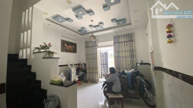 BÁN NHÀ BÌNH TÂN GIÁP TÂN PHÚ – HXT NGỦ NHÀ – 3 TẦNG – GIÁ NHỈNH 5 Tỷ - 1