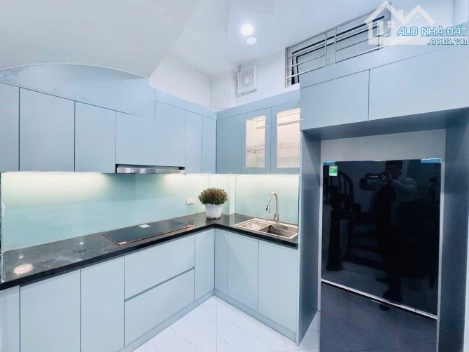 Bán nhà đẹp Đức Giang - 37m2 - chỉ 4.75 tỷ- dân xây kiên cố- nội thất mới- ở ngay - 1