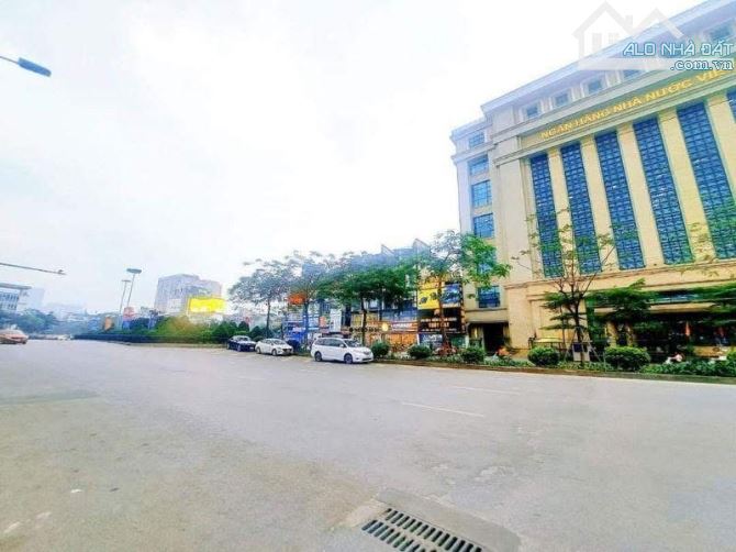 Bán Nhà Xã Đàn Đống Đa-Mặt Phố Kinh Doanh Đỉnh Vỉa Hè-60m 6 Tầng Mt 4,2m Giá 37,4 Tỷ - 1