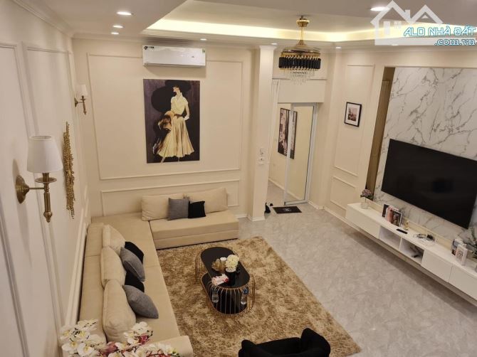 Nhà Đẹp Trương Định – Cách Phố Vài Bước – Ngõ Ba Gác Vào Tận Nơi – Chỉ Nhỉnh 7 Tỷ - 1