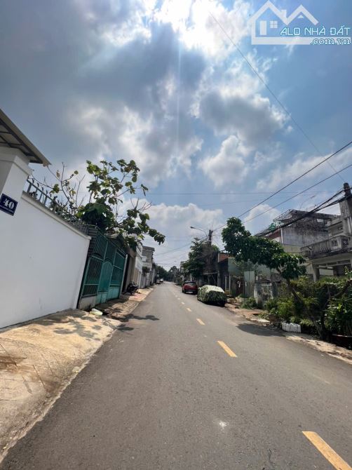 BÁN NHÀ MẶT TIỀN ĐƯỜNG AN DƯƠNG VƯƠNG - GẦN CHỢ PHAN ĐÌNH PHÙNG. DT 179m2. ( - 1