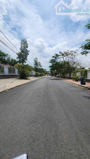 3.55 tỷ – Nhà 200m2 MT nhựa, An Phú, Thuận An – Có sân ôtô & vườn rau - 1