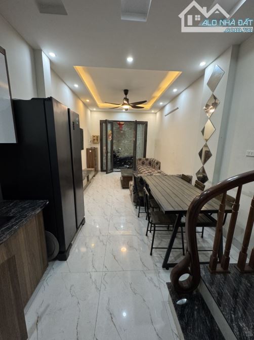 Thượng Thanh, Long Biên, 2 mặt thoáng, full nội thất - 1