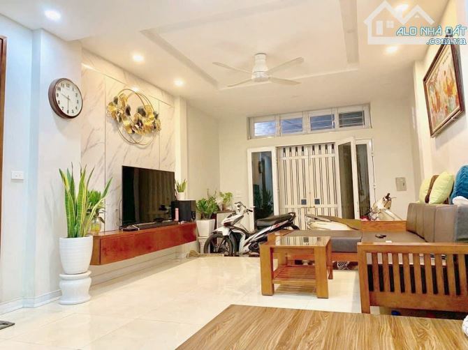 Bán nhà Đình Thôn, 65m2, 4T, MT rộng, dân xây, ba gác tránh, chủ thiện trí bán. Hơn 12 tỷ - 1