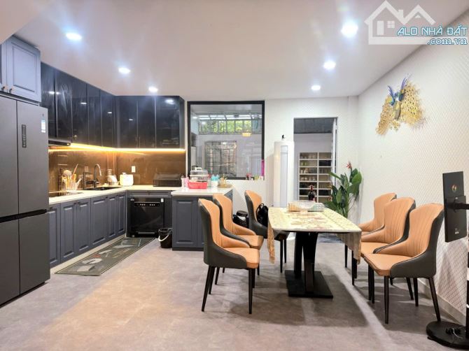 💥 DT 140M2 x 3 TẦNG - LÔ GÓC Mặt tiền đường 7,5m GẦN ĐẠI HỌC NGOẠI NGỮ - chỉ 15 tỷ - 1