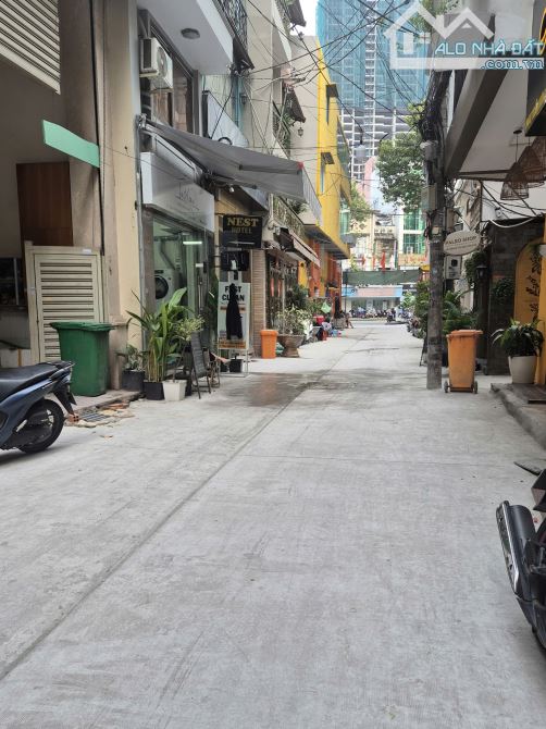 Nhà phố HXT 10M khu nội bộ ngay Lê Duẩn- Nguyễn Bỉnh Khiêm Q1. Giá: 32 Tỷ - 1