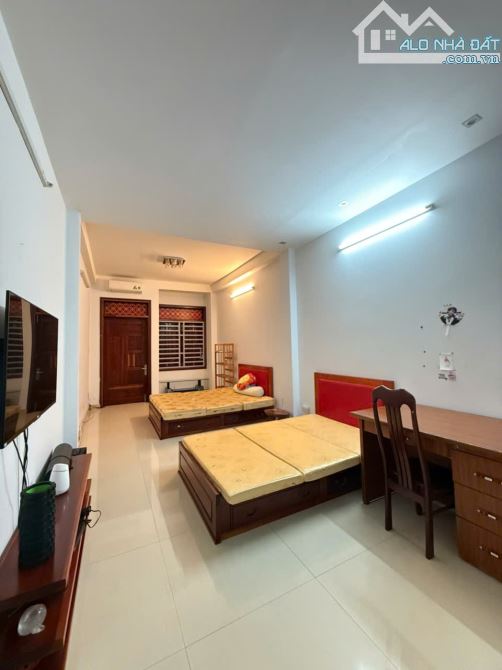 Bán nhà 4 tầng đường Nguyễn Hữu Huân-trung tâm ô bàn cờ Nha Trang kinh doanh sầm uất - 1