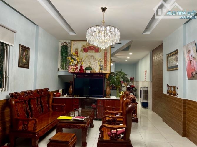 NGAY SƠN KỲ - QUẬN TÂN PHÚ - GẦN ĐẠI HỌC CÔNG THƯƠNG - 68M2 - NHÀ MỚI - 2 TẦNG - 6 TỶ HƠN - 1