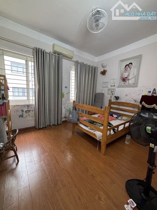 Bán nhà Yên Hoà, dt35m2, dân xây, gần ô tô, gần phố. - 1