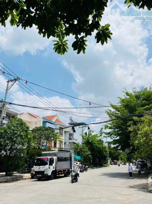 Bán gấp nhà 2 mặt tiền khu bên sông Hiệp Bình Chánh, 155m2(7,2 x 22m), 3 tầng - 19ty TL - 1
