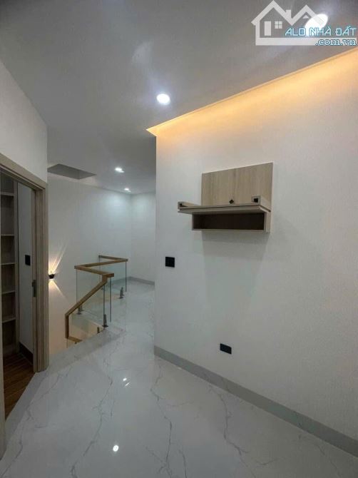 Bán Nhà Đường Cầu Dứa -Nhà 2 Tầng -3PN -Sổ Hồng Hoàn Công - 12