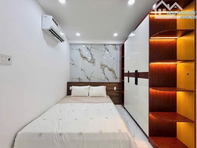 Căn nhà mới duy nhất 58.5m2 ngay Lê Quốc Hưng, Quận 4. Giá: 3 Tỷ 250. SHR chính chủ - 12