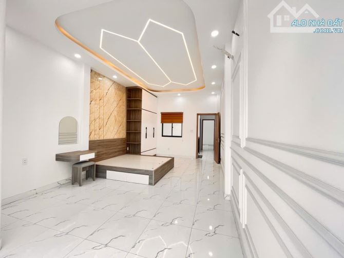 Nhà 2 tầng 83m² thạnh lộc 12 hẻm xe tải giá 5ty850 - 12