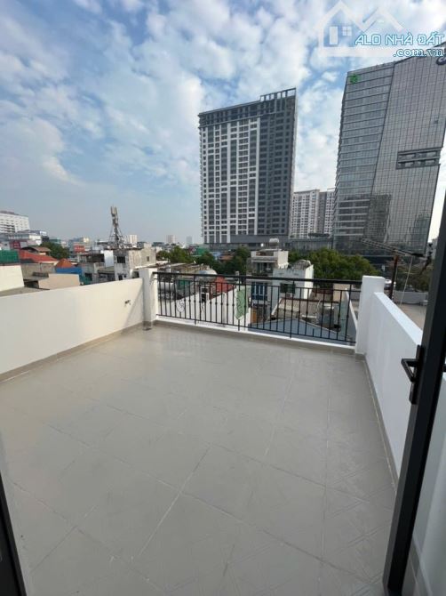 BÁN NHÀ 3 TẦNG - 4 P. NGỦ - HẺM XH - PHAN VĂN HỚN - TTN , Q12 - GIÁ 5,9TỶ - 12