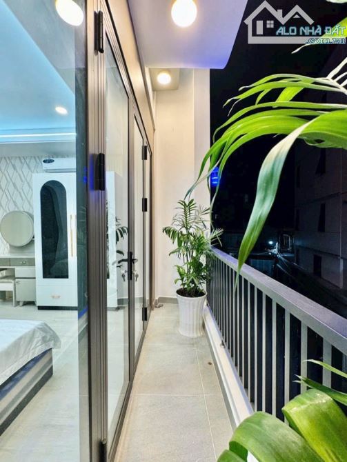 NHÀ GÒ VẤP CÓ THANG MÁY CHỈ 8 TỶ 7 - 6 TẦNG Ở PHAN HUY ÍCH PHƯỜNG 12 5 PHÒNG NGỦ HẺM XE TẢ - 12